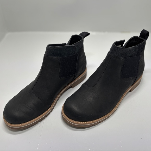 Chaco Women’s Black Leather Chelsea Boots Size 7 Waterproof Lug Sole Like New - Picture 3 of 12